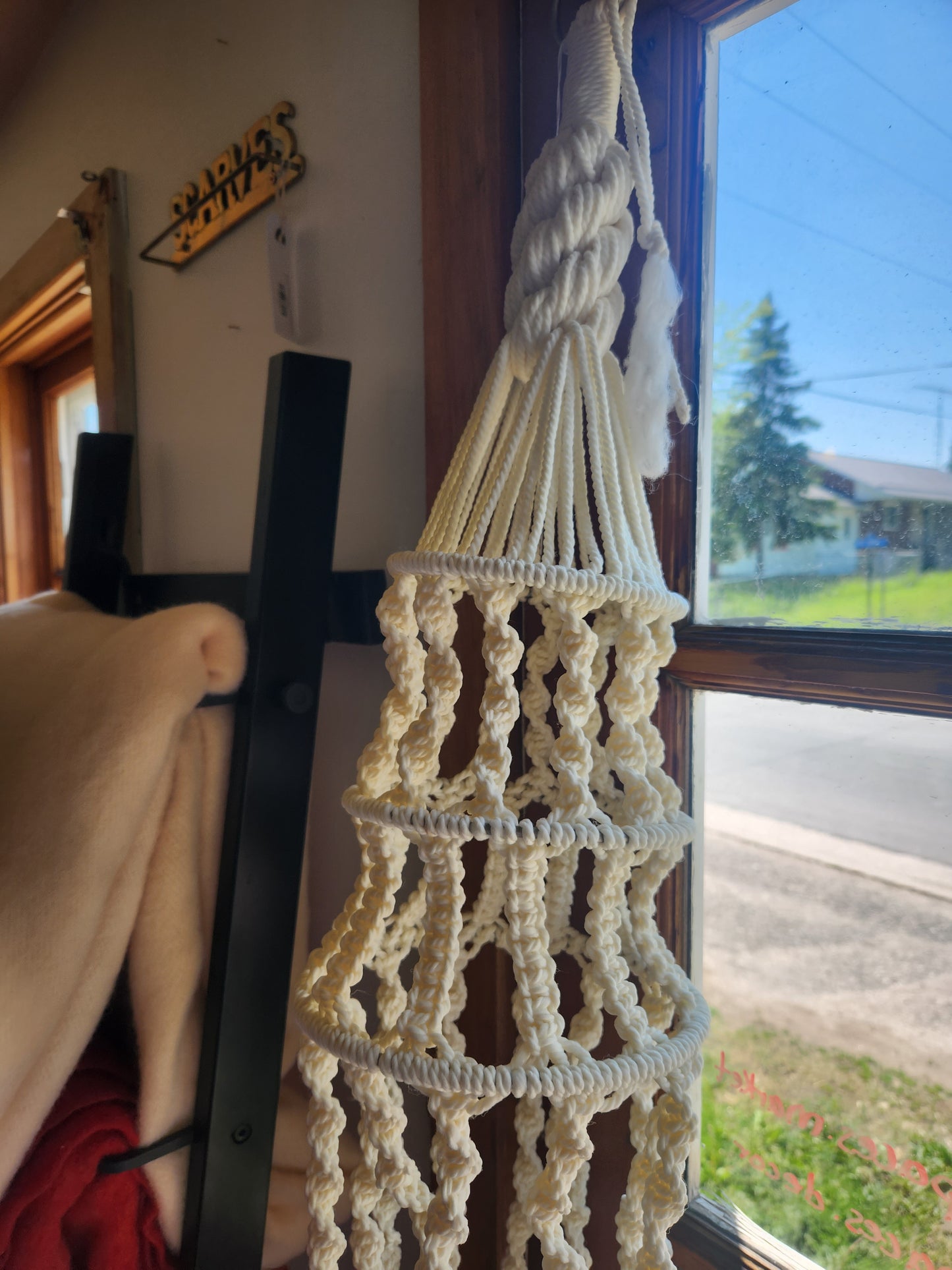 Large Double Macrame