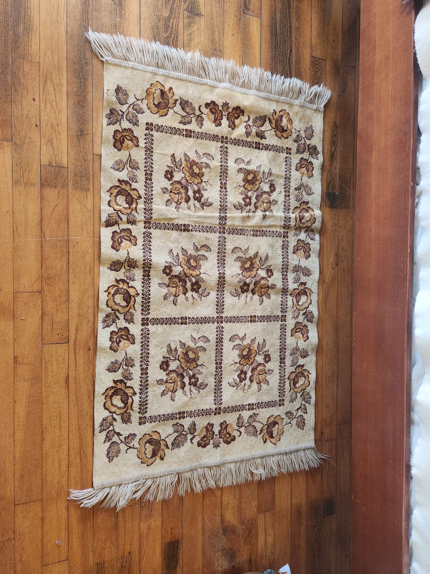 Neutral Floral Throw Rug