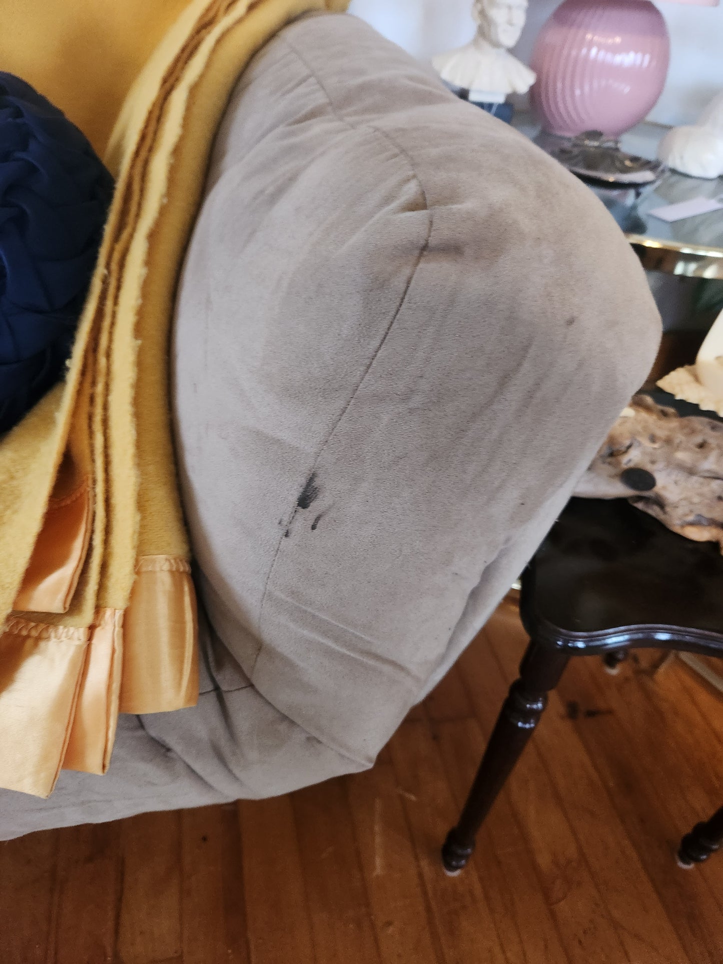 Non Vintage Loveseat Futon