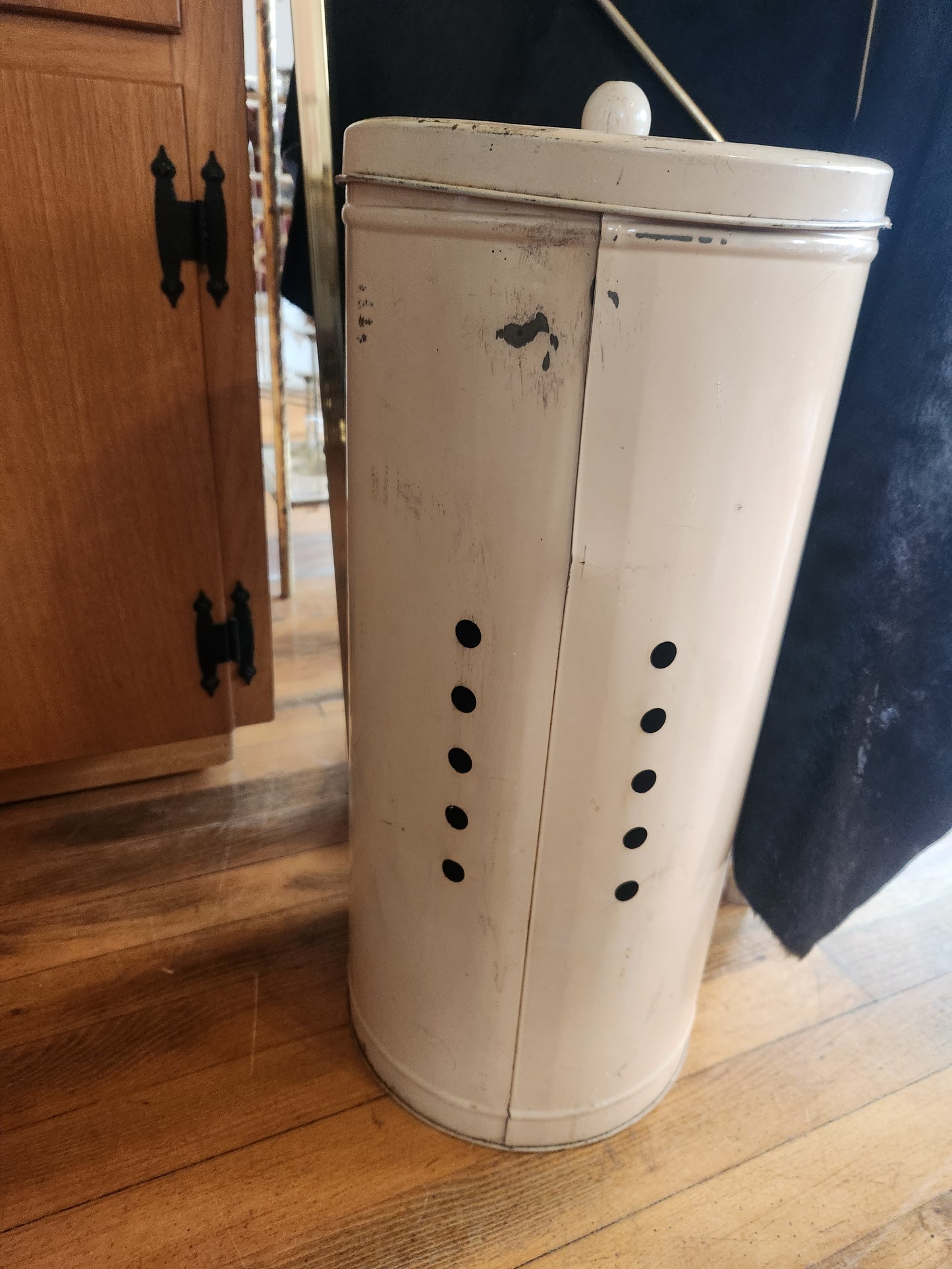 Vintage Metal Painted Laundry Hamper
