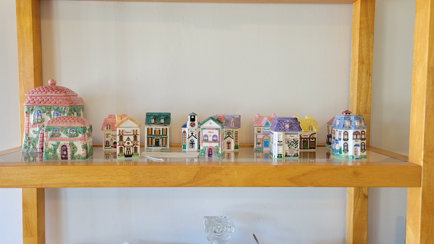 Avon Cozy Cottage Spice Village