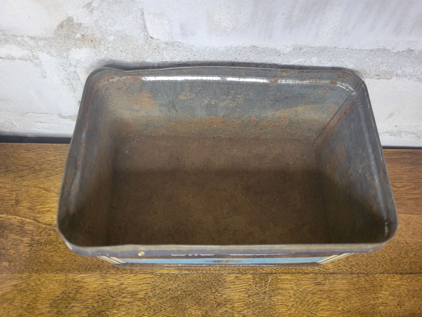 Alpha Vintage Chalk Tin