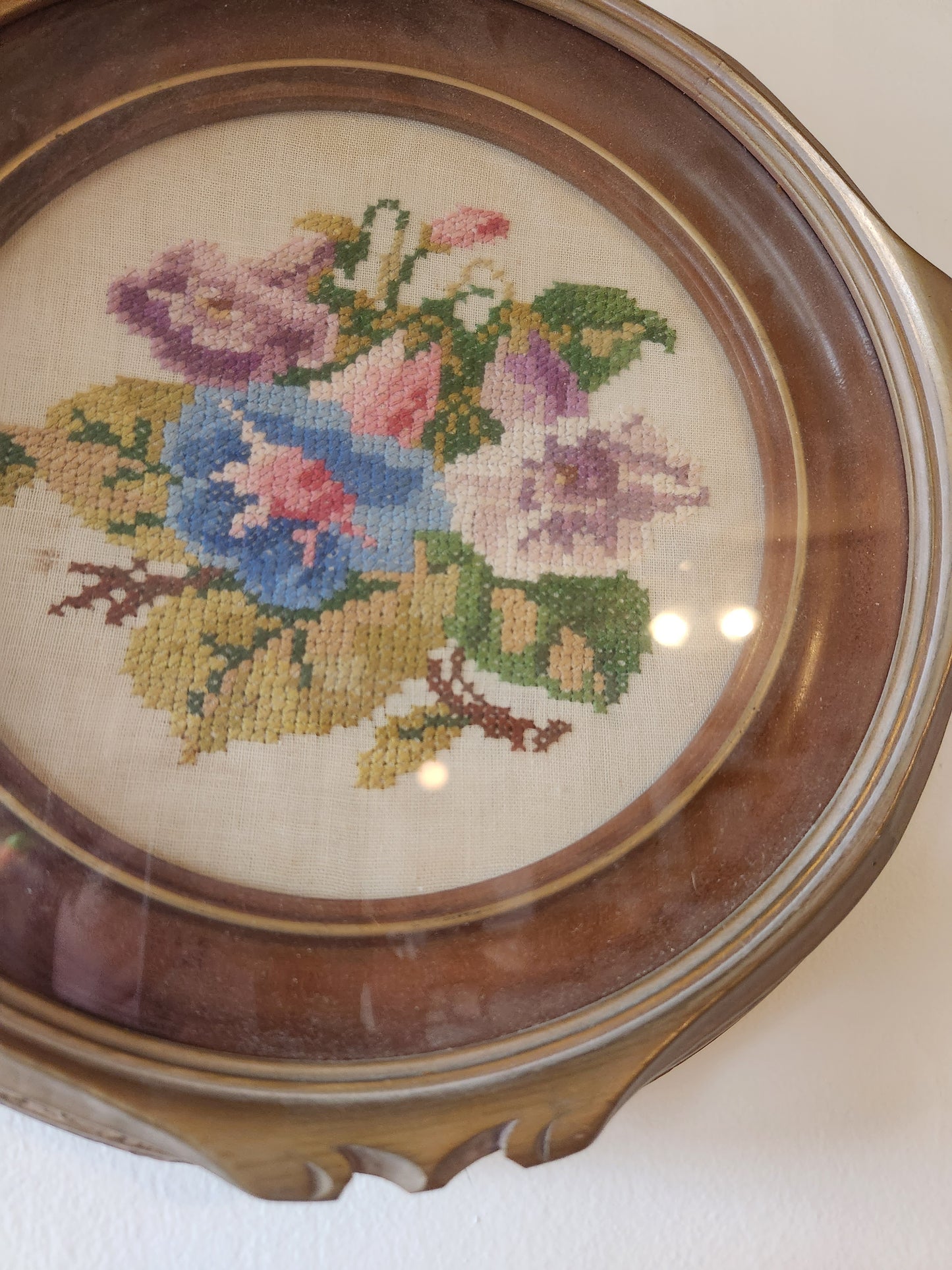 Round Floral Needlepoint