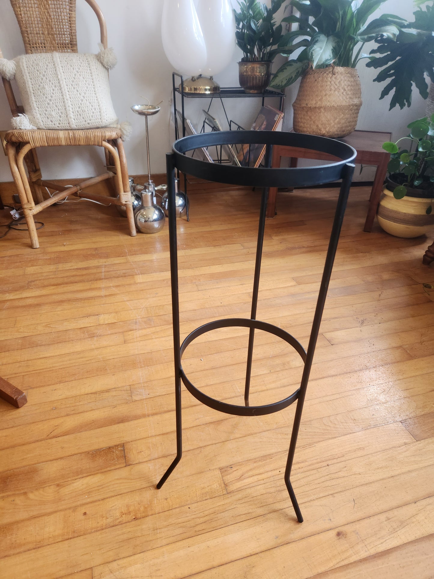 2 Tier Black Metal Plant Stand