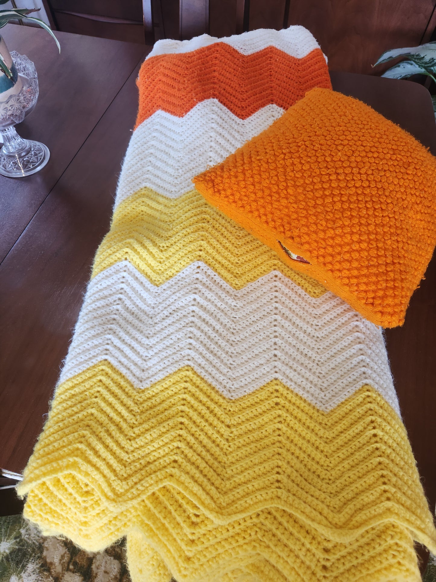 Retro Afghan and Matching Pillow