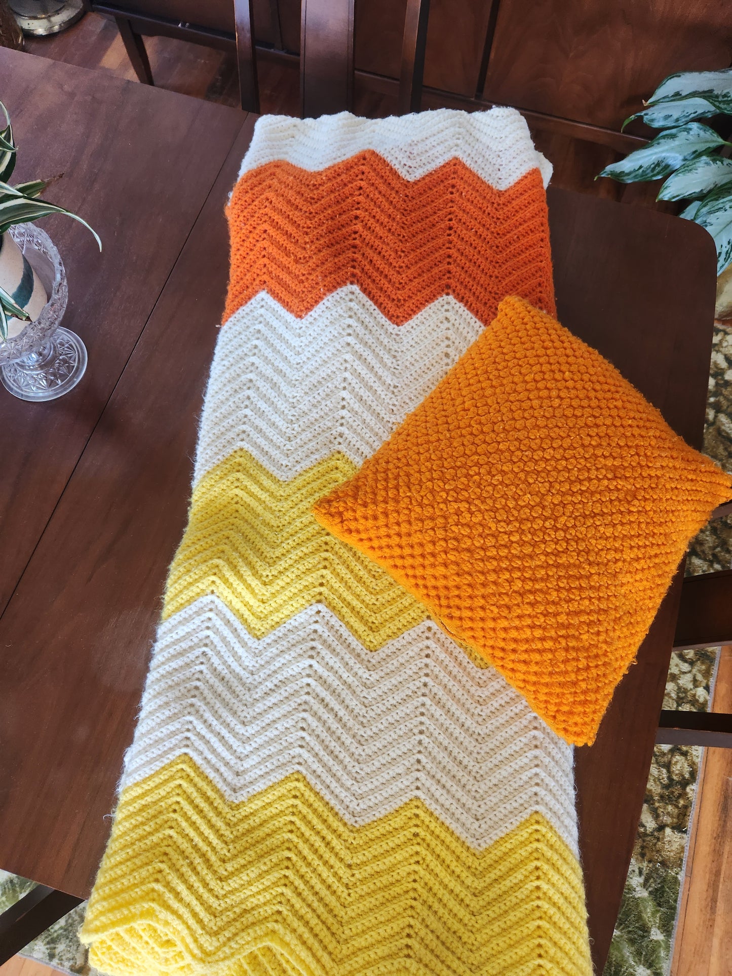 Retro Afghan and Matching Pillow