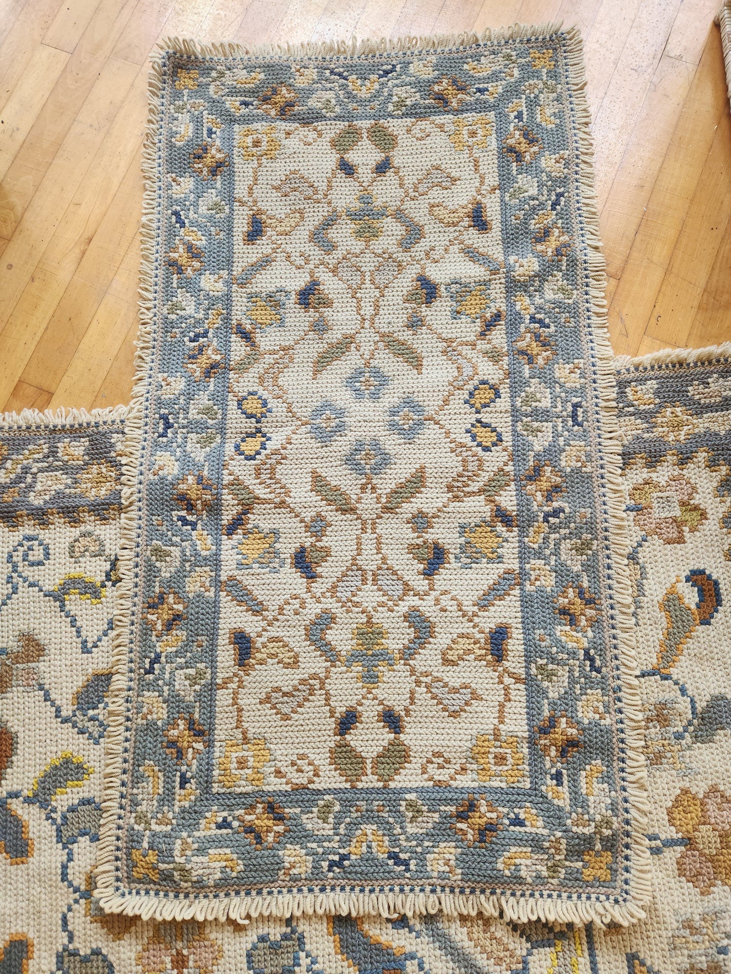 Wool Rug 2 Piece Set