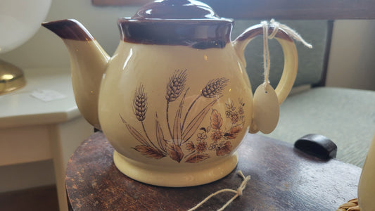 Wheat Fields Tea Pot