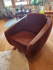 Retro Scoop Chair