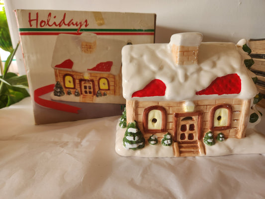 Halmark Ceramic Snowhouse