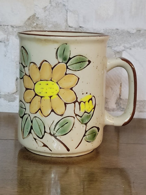 Daisy Stoneware Mug