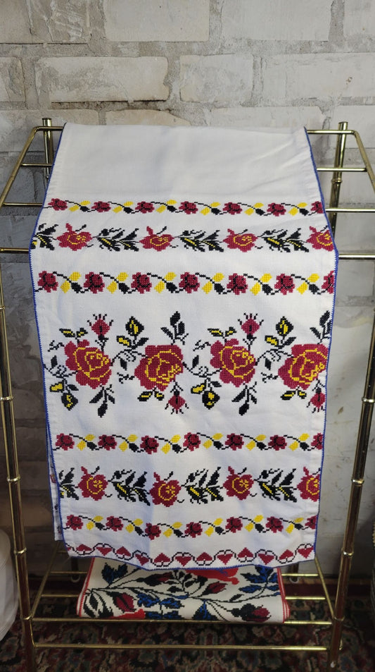 Rose Swedish Table Runner approx. 64 x 12