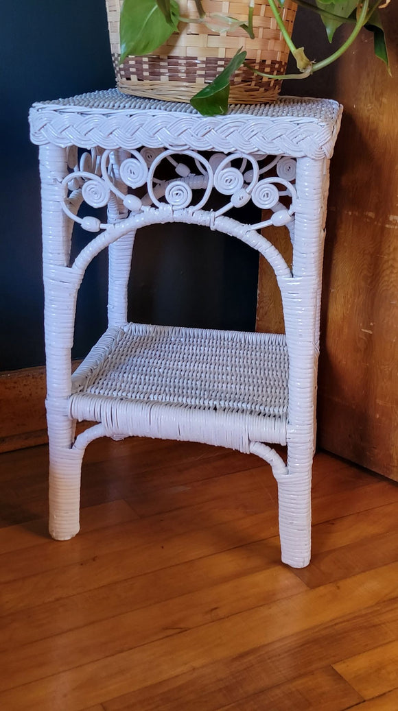Square White Wicker Plant Stand/End Table